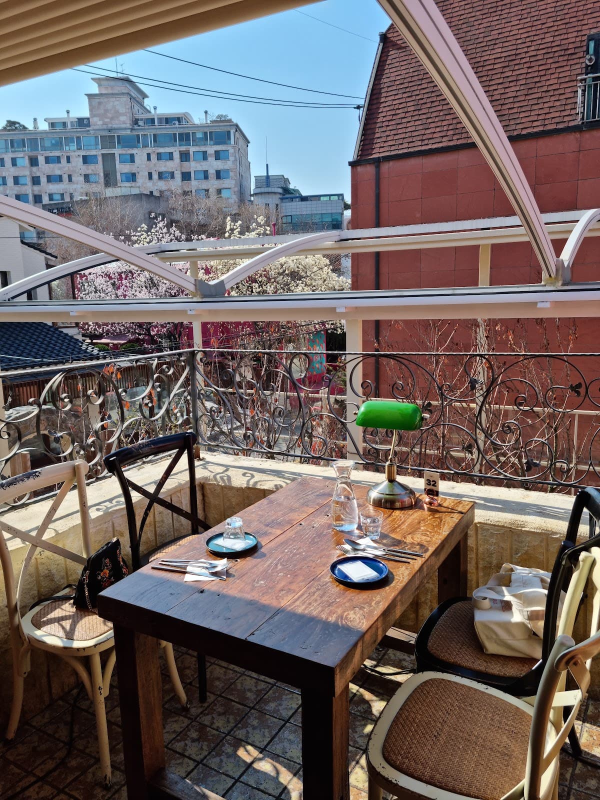 江南・狎鴎亭のデザイン先進ブランチカフェ7選：美学が朝の儀式と出会う場所