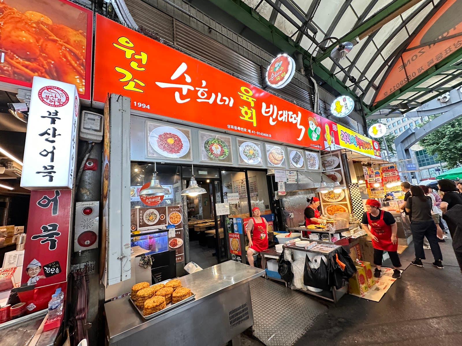 首尔早餐美食指南2025：从解酒汤到传统市场早市