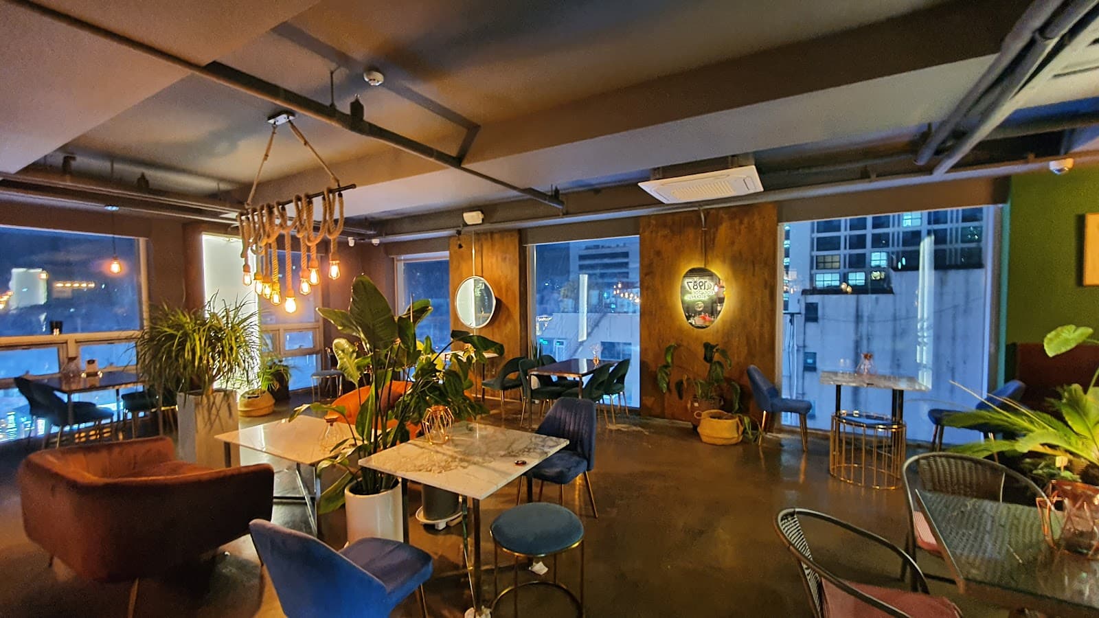 1987ルーフトップラウンジ蚕室店 4