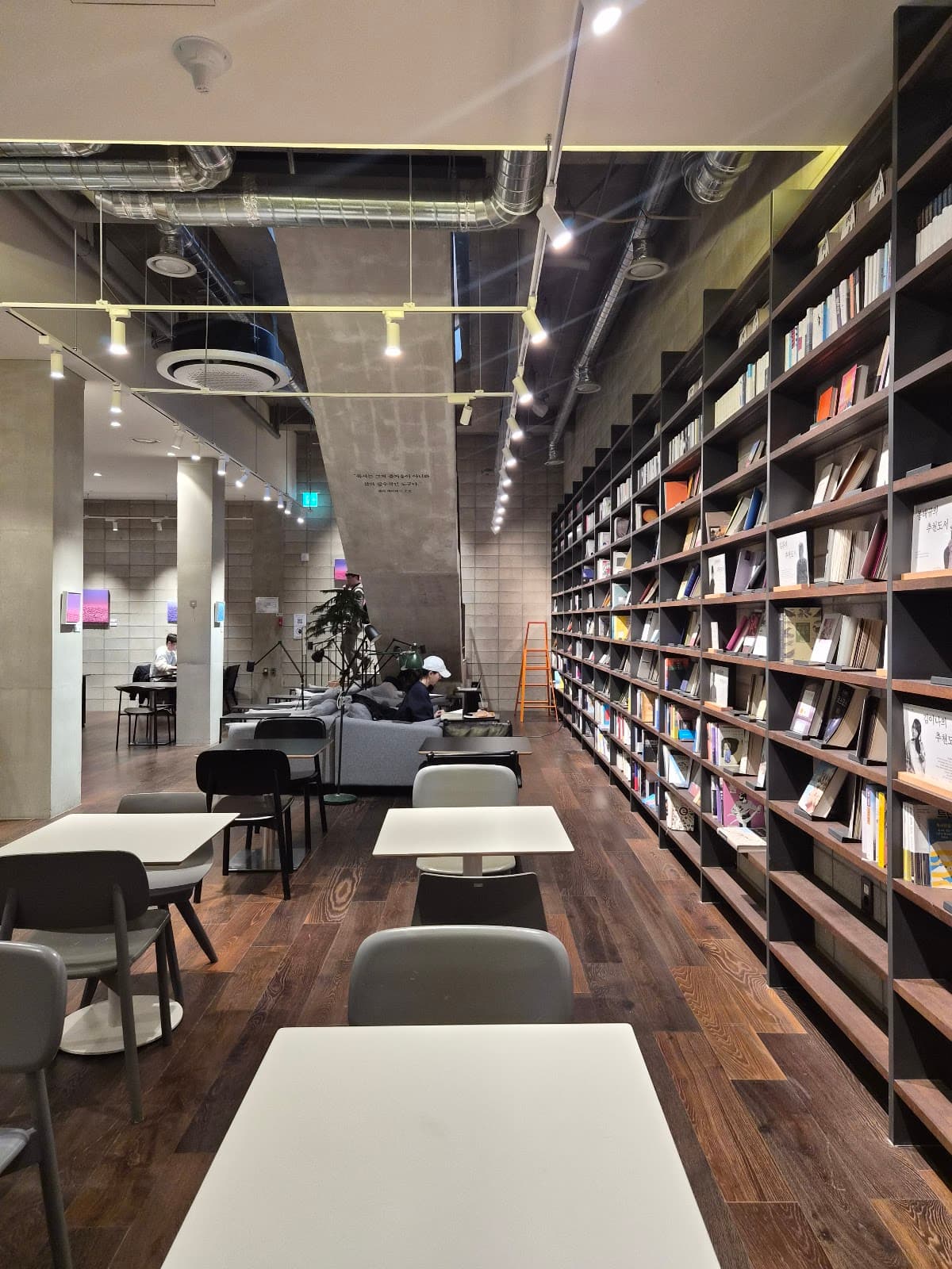 カフェ コンマ 合成店 4