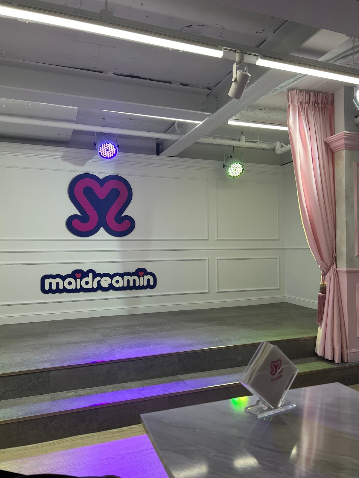 Maidreamin Hongdae (메이드리밍 弘大) 4