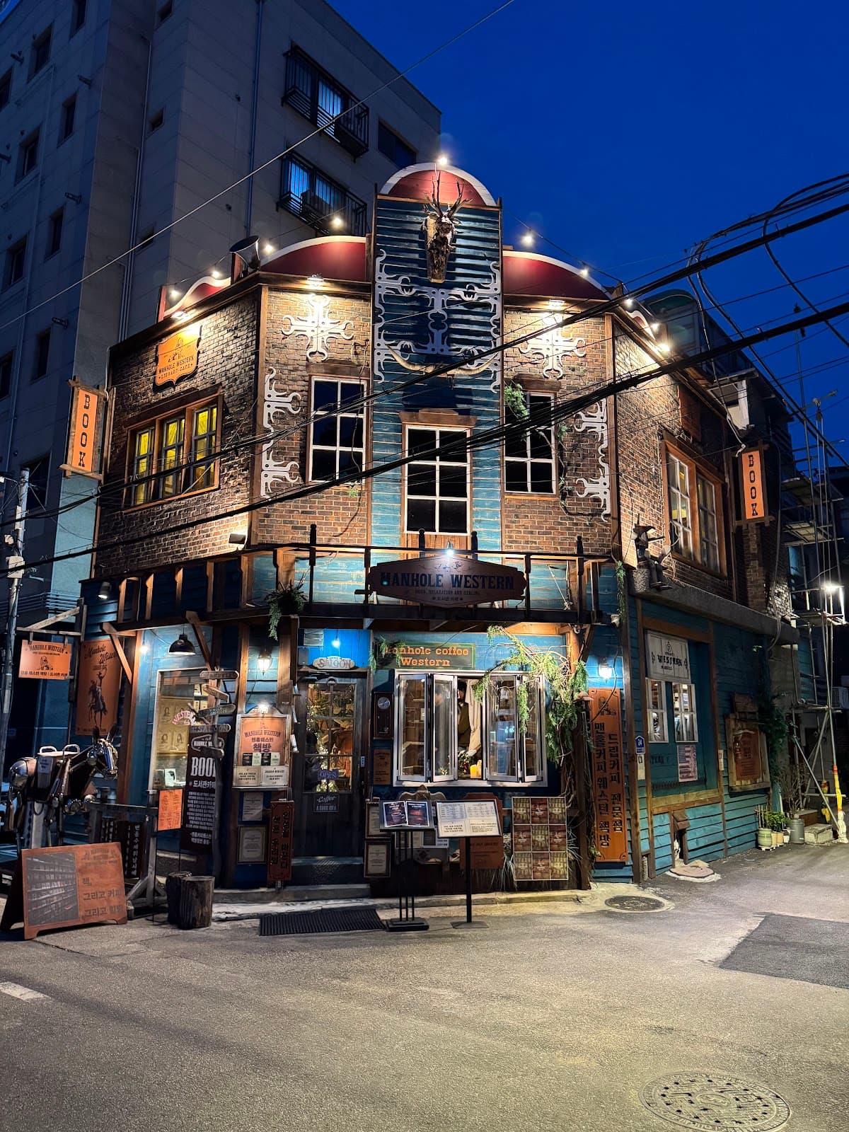 Manhole Coffee Western Library 3