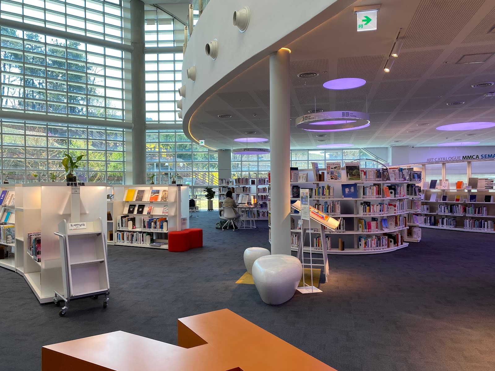 首尔图书公园休息室 2