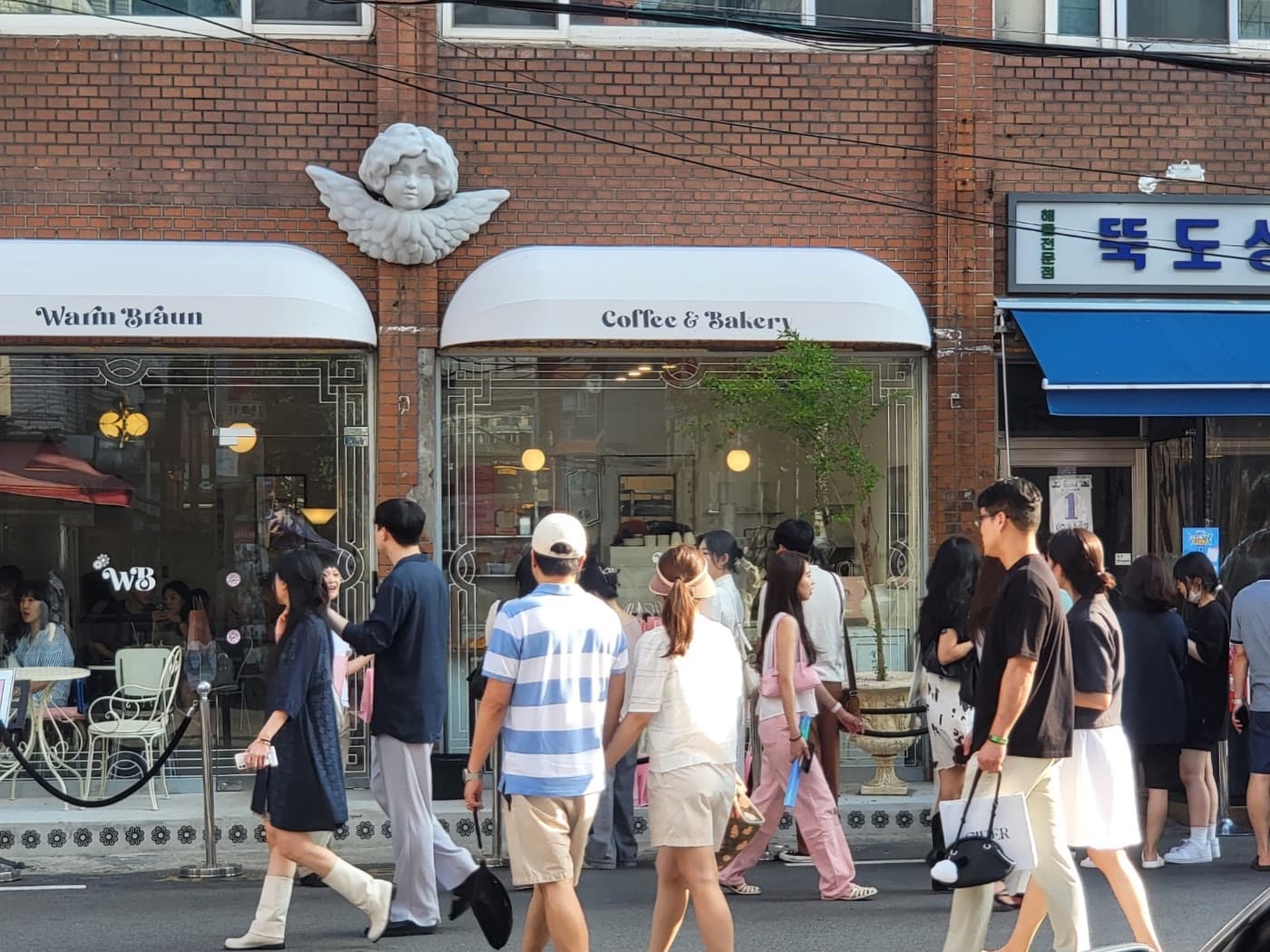 Warm Braun (ウェームブラウン)